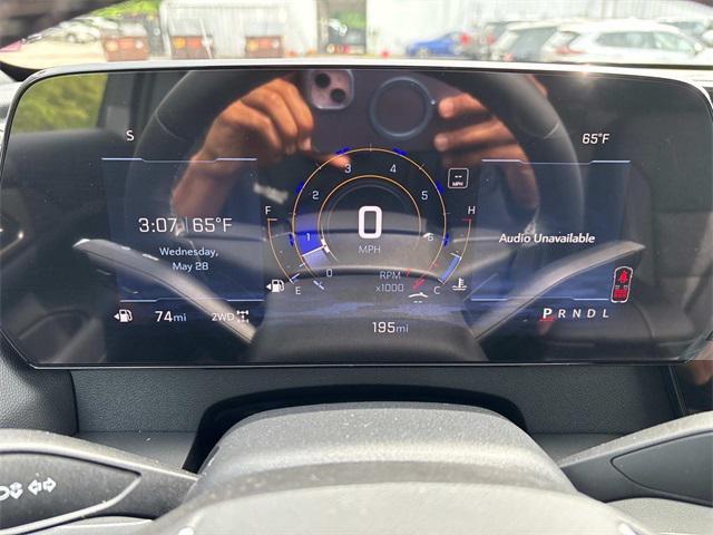 new 2025 Chevrolet Traverse car