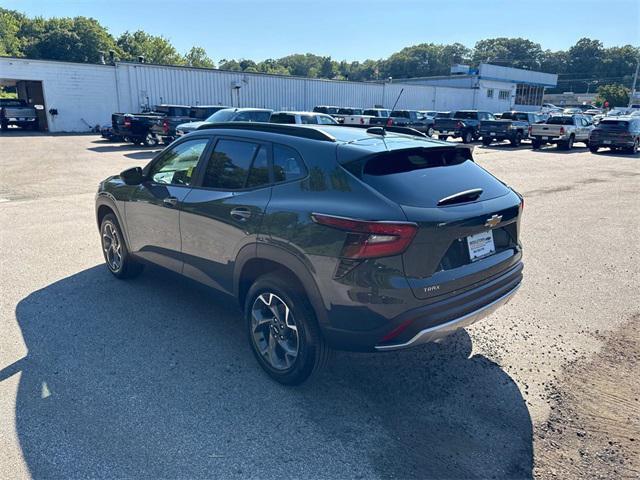 new 2025 Chevrolet Trax car, priced at $25,485