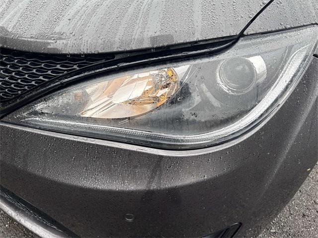 used 2020 Chrysler Pacifica car, priced at $24,193
