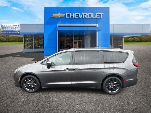 used 2020 Chrysler Pacifica car, priced at $24,193