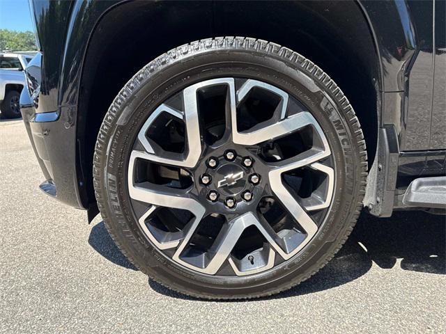 new 2025 Chevrolet Silverado EV car