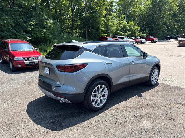 new 2025 Chevrolet Blazer car