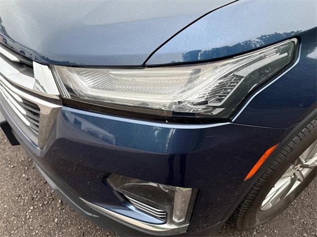 used 2023 Chevrolet Traverse car, priced at $34,298