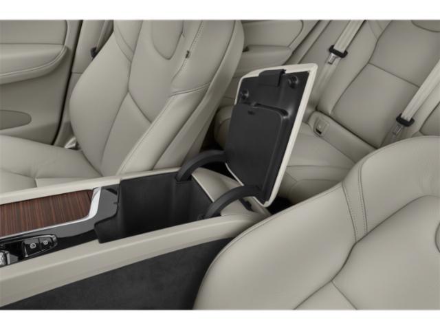 used 2021 Volvo XC60 car, priced at $28,386