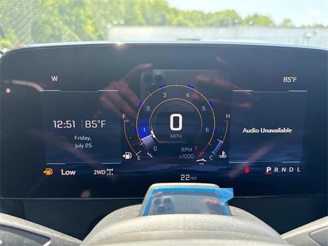 new 2025 Chevrolet Traverse car