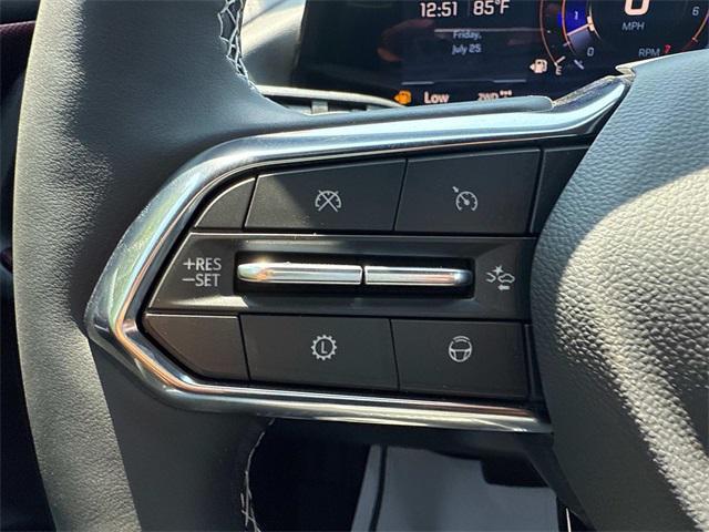 new 2025 Chevrolet Traverse car