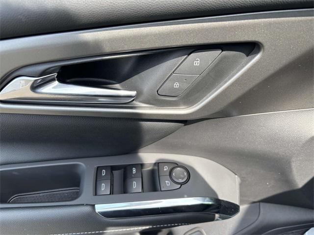 new 2025 Chevrolet Traverse car