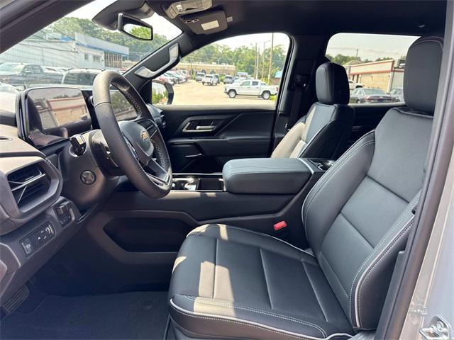 new 2025 Chevrolet Silverado EV car