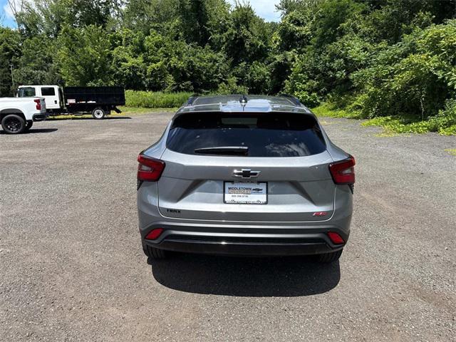 new 2025 Chevrolet Trax car