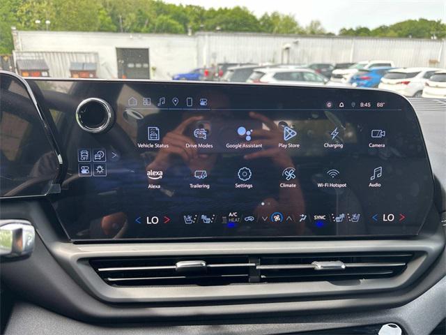 new 2025 Chevrolet Silverado EV car