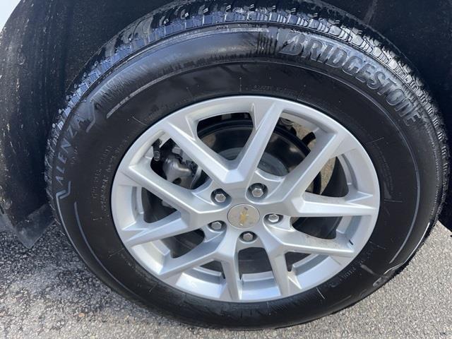 used 2024 Chevrolet Equinox car, priced at $27,888