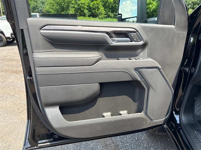 new 2025 Chevrolet Silverado 2500 car
