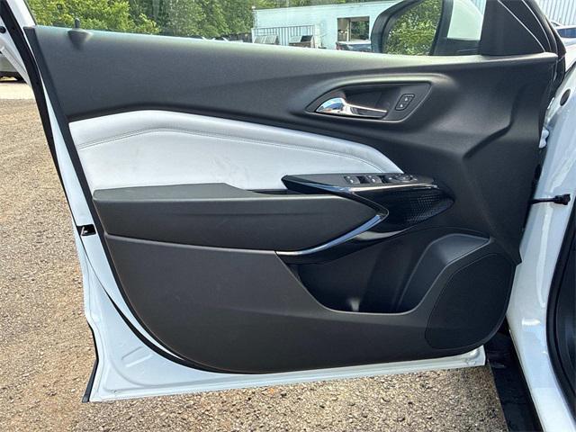 new 2025 Chevrolet Trax car, priced at $24,190
