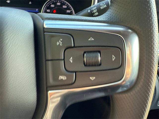 new 2025 Chevrolet Blazer car