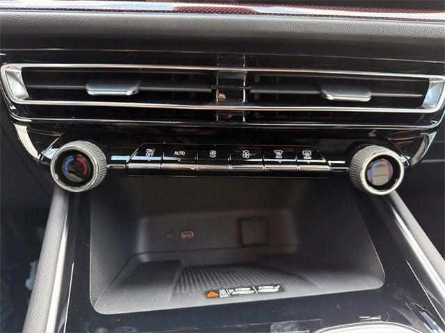 new 2026 Chevrolet Traverse car, priced at $58,450