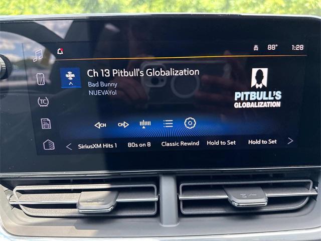 new 2025 Chevrolet Trax car