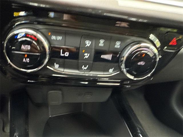 new 2025 Chevrolet Trax car