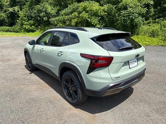 new 2025 Chevrolet Trax car