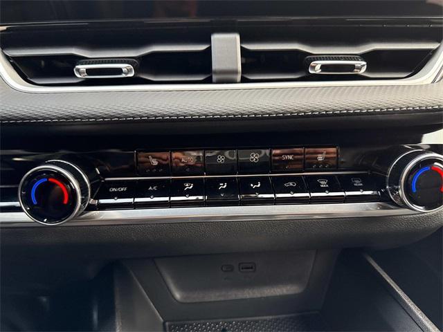 new 2026 Chevrolet Equinox car, priced at $34,990