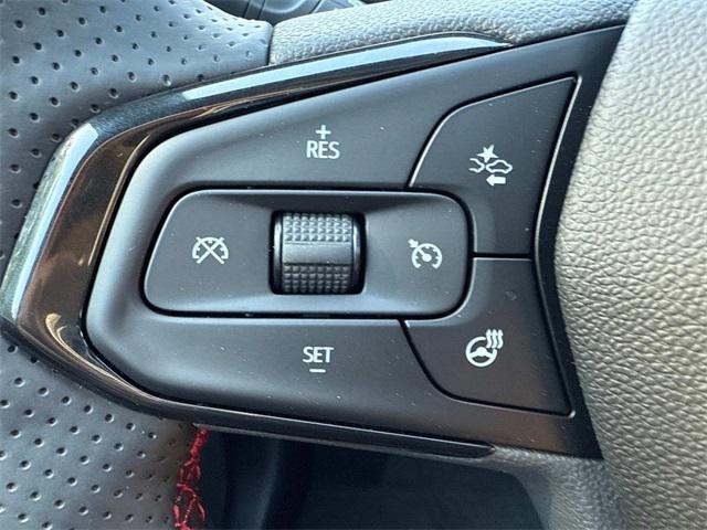 new 2025 Chevrolet Trax car