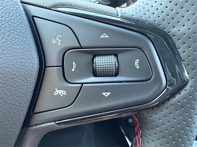 new 2025 Chevrolet Trax car