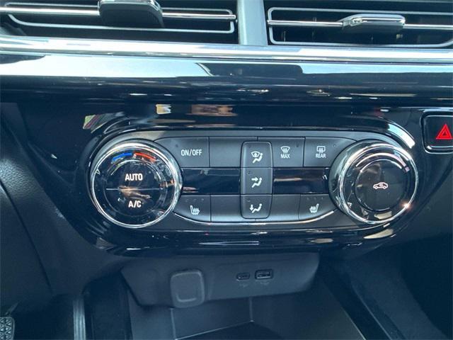 new 2025 Chevrolet Trax car