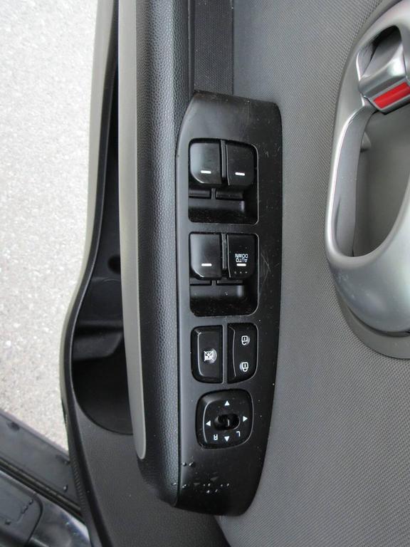 used 2015 Kia Soul car, priced at $8,490