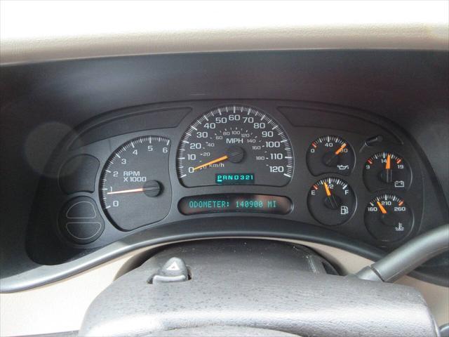 used 2003 Chevrolet Suburban car, priced at $10,490