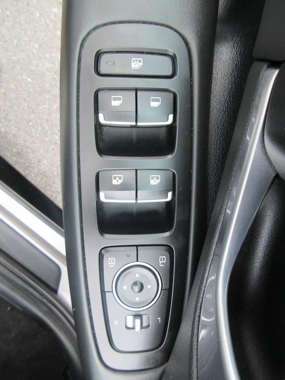 used 2022 Hyundai Sonata Hybrid car, priced at $16,490