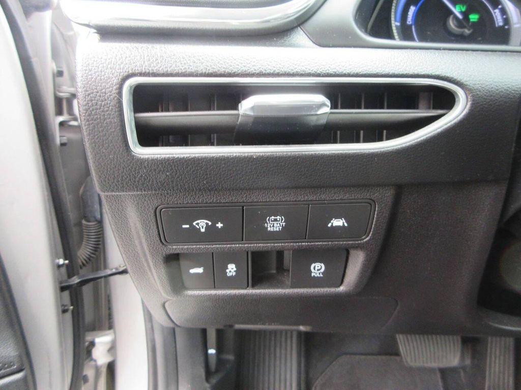 used 2022 Hyundai Sonata Hybrid car, priced at $16,490