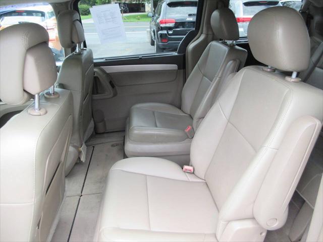 used 2012 Volkswagen Routan car, priced at $6,990