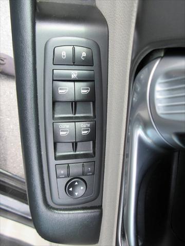 used 2020 Chrysler Pacifica car, priced at $18,490