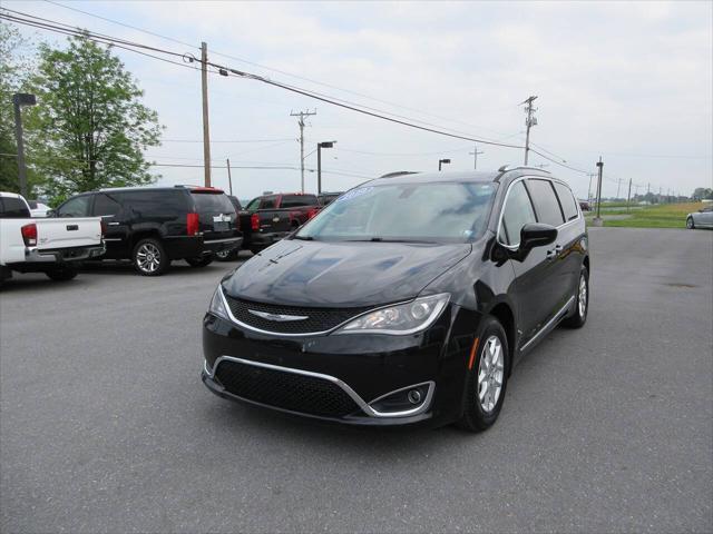 used 2020 Chrysler Pacifica car, priced at $18,490