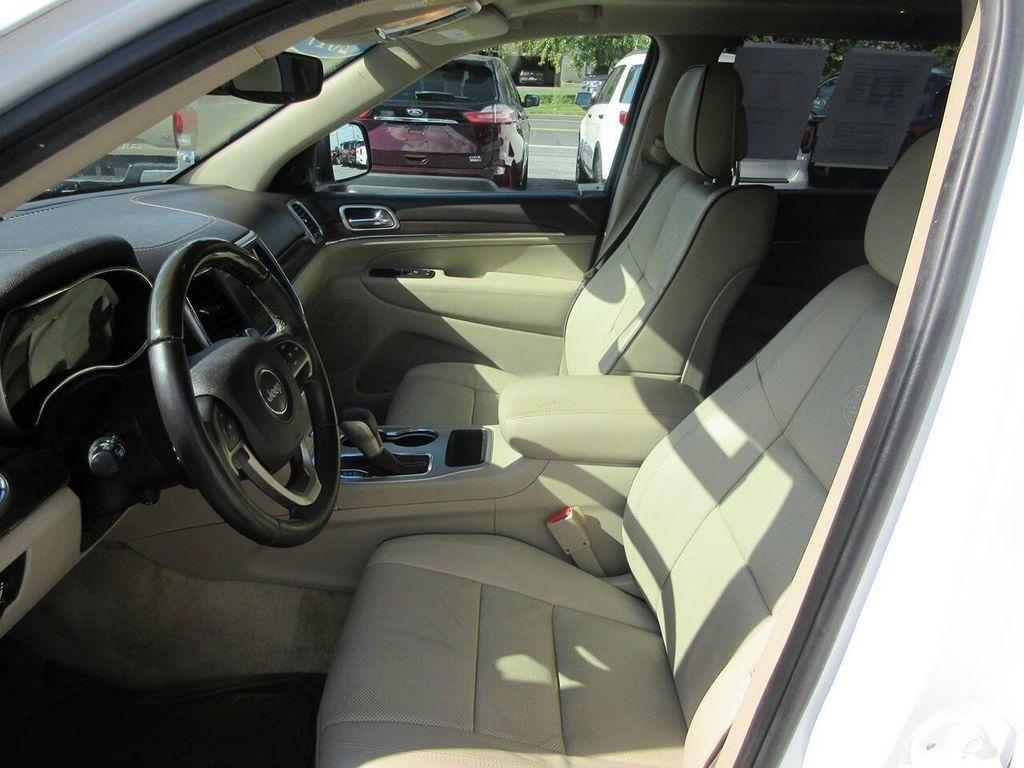 used 2017 Jeep Grand Cherokee car, priced at $14,690