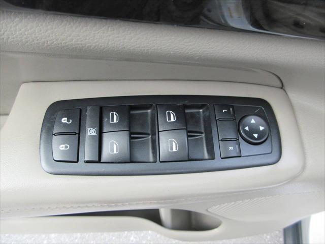 used 2011 Jeep Grand Cherokee car, priced at $8,990