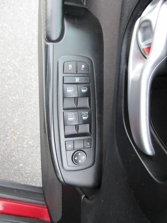 used 2015 Jeep Cherokee car, priced at $8,190