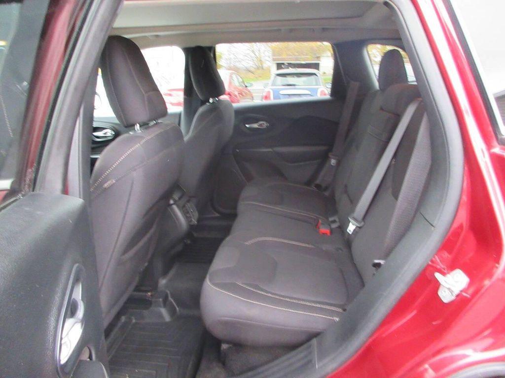 used 2015 Jeep Cherokee car, priced at $8,190