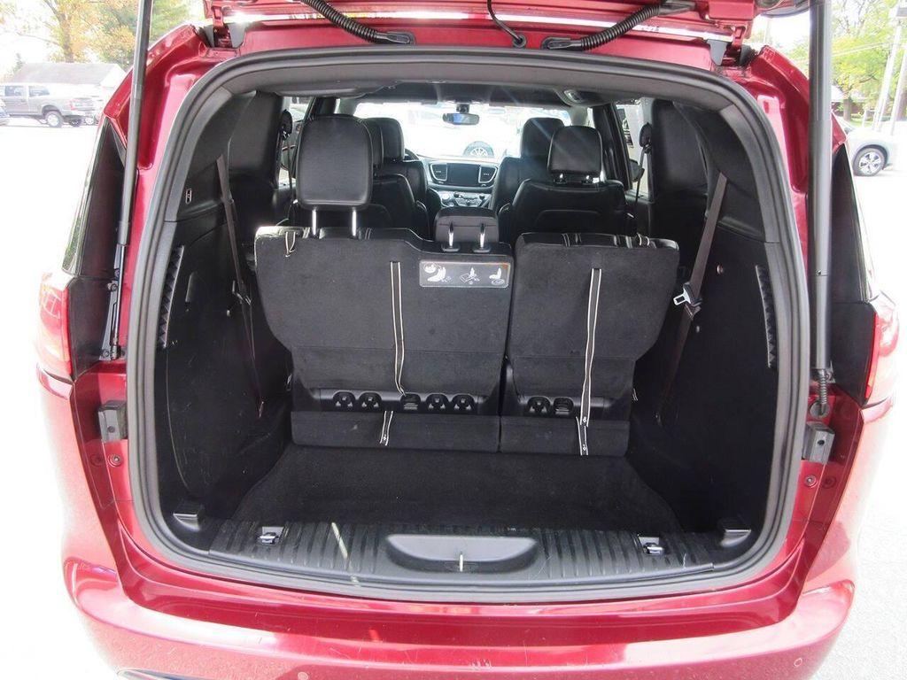 used 2018 Chrysler Pacifica car, priced at $13,850