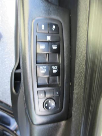 used 2019 Jeep Grand Cherokee car, priced at $17,990