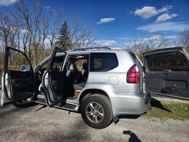 used 2008 Lexus GX 470 car, priced at $12,995