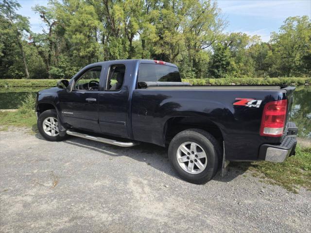 used 2009 GMC Sierra 1500 car, priced at $13,995