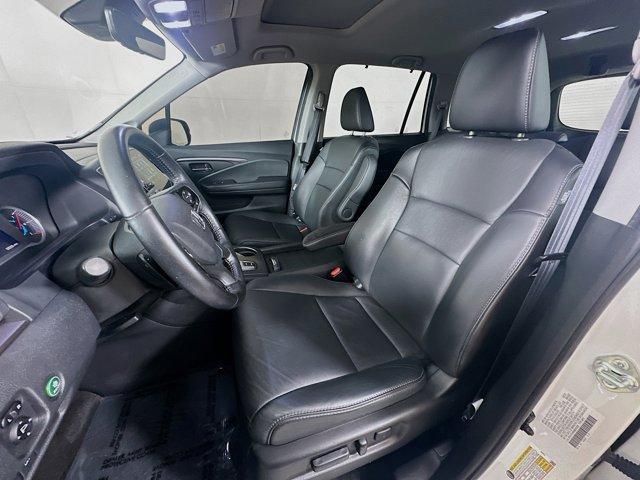 used 2021 Honda Pilot car, priced at $25,899