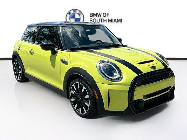 used 2023 MINI Hardtop car, priced at $25,018