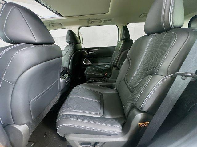 new 2025 INFINITI QX80 car, priced at $100,045