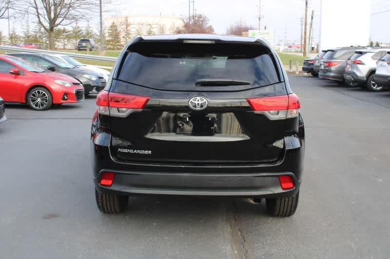 used 2019 Toyota Highlander car, priced at $25,960