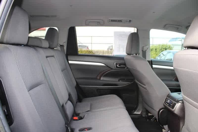 used 2019 Toyota Highlander car, priced at $25,960