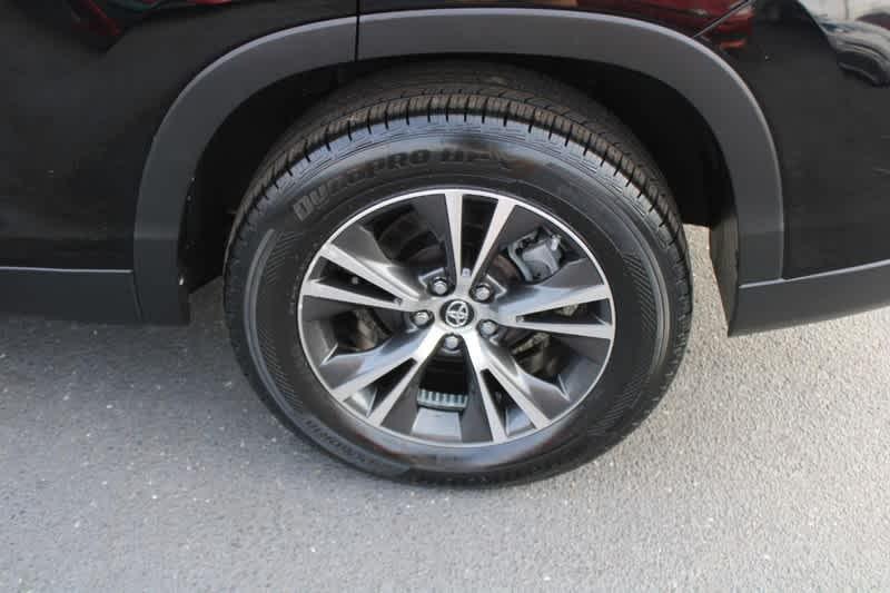 used 2019 Toyota Highlander car, priced at $25,960