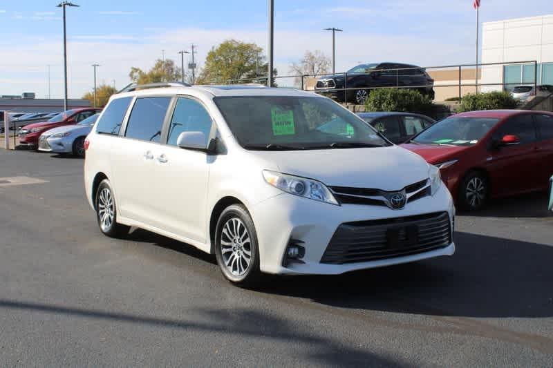 used 2018 Toyota Sienna car, priced at $24,460