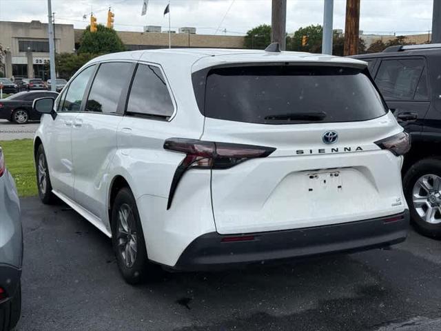 used 2023 Toyota Sienna car, priced at $34,960