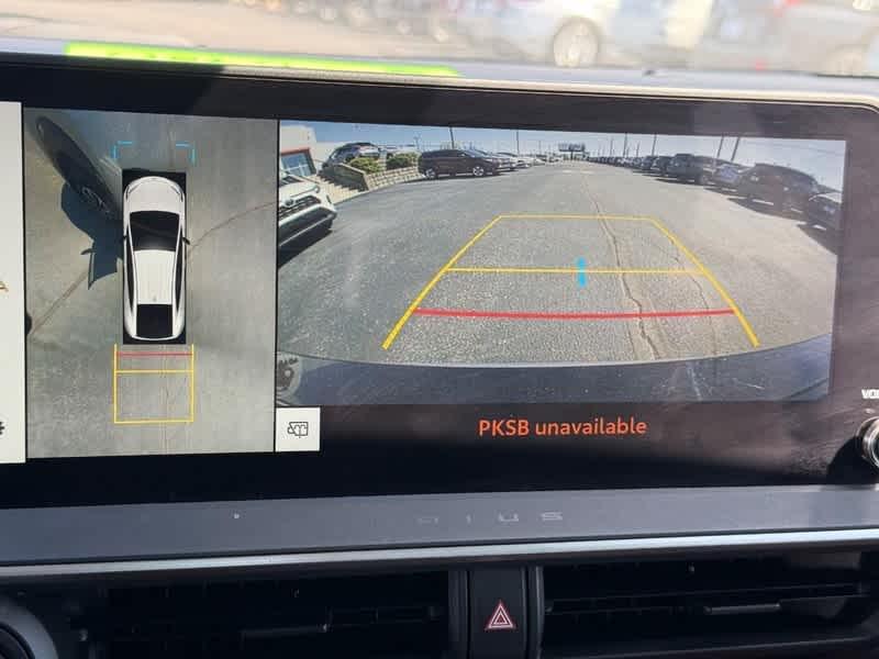 used 2023 Toyota Prius Prime car, priced at $34,460